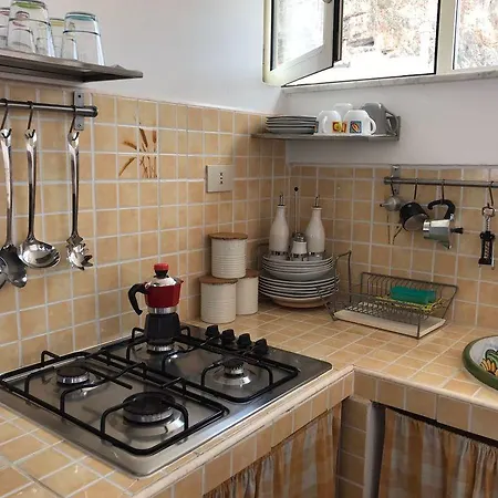 Guest house Blue Coral Apartment 3*